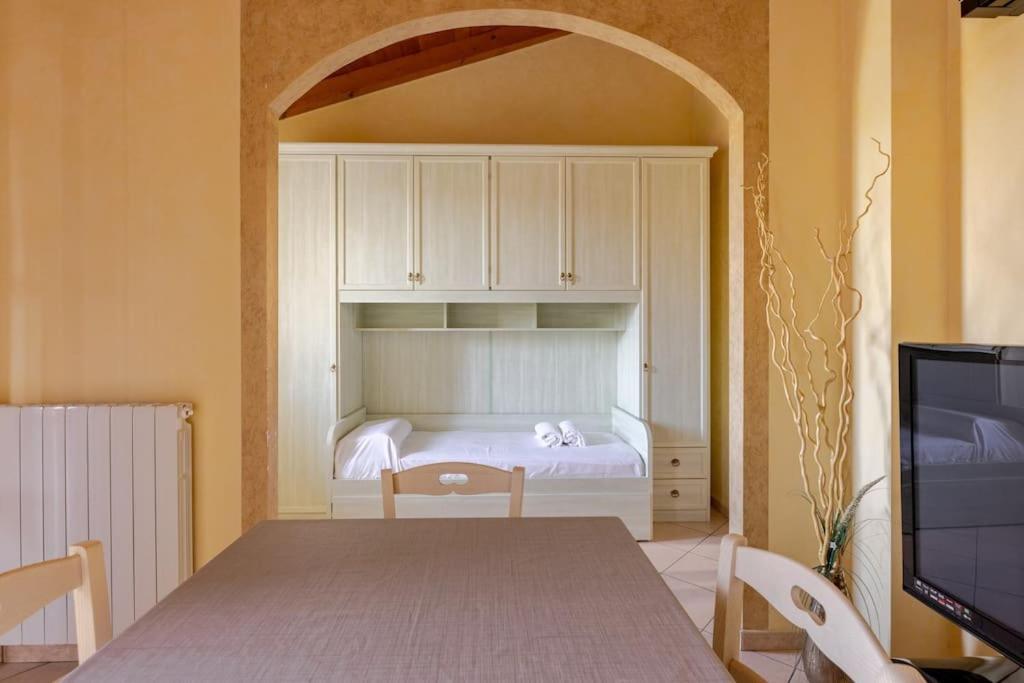 Elegance Apartment Ancient Rovere Sirmione Exteriér fotografie